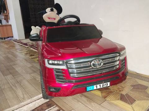 Uşaq üçün akkumulyatorlu elektrik maşını – qırmızı rəngdə, SUV tipli — 200 ₼ · Bakı · Uşaq avtomobilləri Uşaq üçün akkumulyatorlu elektrik maşını – qırmızı rəngdə, SUV tipli — Bakı