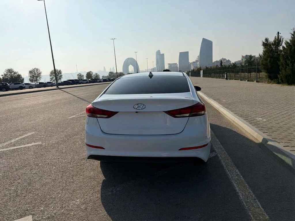 Hyundai Elantra, 2017 yil, 272 000 km 77-QY-435 — Avtomobillər, Bakı (7)