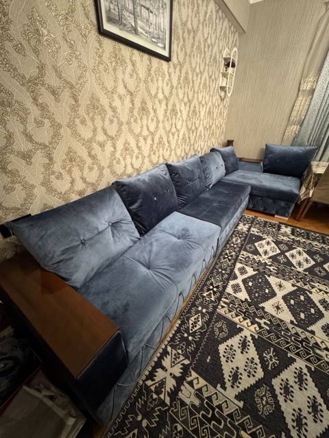 Divan 300 azn 1 ildi alnıb açlan divandı bazası var 8 ci km qoşa — NigAz mebel 🖤 — Mobilya