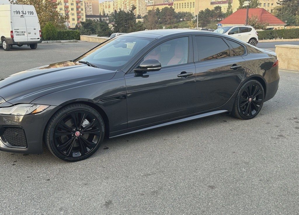 Jaguar XF, 2022 il, 27200 km, 2 L 77-KH-233 — Avtomobillər, Bakı (4)