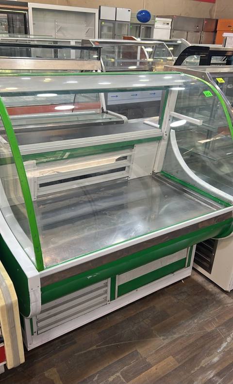 Şüşə vitrinali soyuducu vitrin - Tip: Peşəkar mağaza/market üçün — 650 ₼ · Digah · Soyuq vitrini Şüşə vitrinali soyuducu vitrin - Tip: Peşəkar mağaza/market üçün — Digah