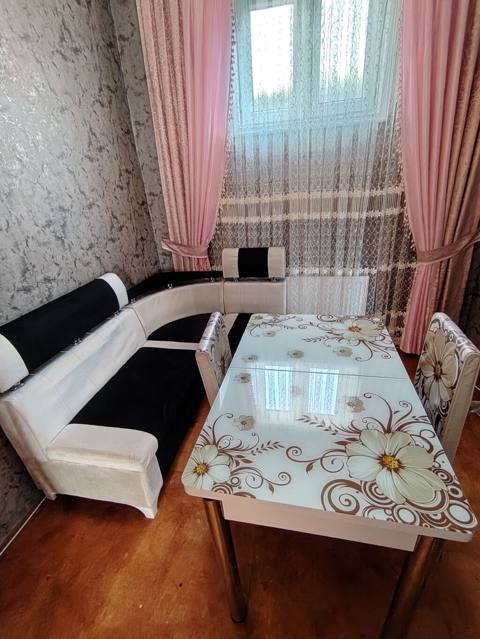Mətbəx üçün, İşlənmiş, Dördbucaq masa, 2 stul — Baku