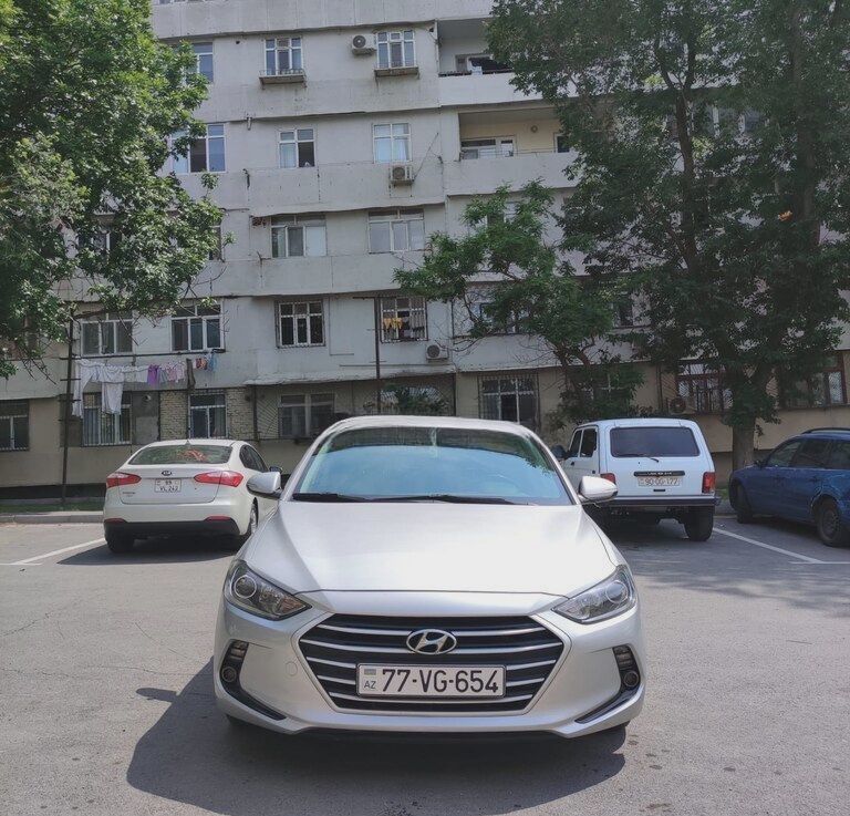 Hyundai Avante, 2017 il, 199000 km, 1.6 L 77-VG-654 — Avtomobillər, Bakı