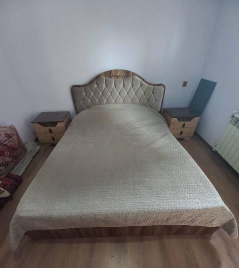 Taxt ve 2 tumba birlikdə satılır 350azn. Unvan sabuncu Nigaz — Mehdiabad