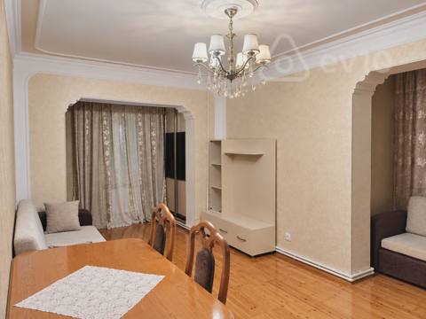 1 otaqlı mənzil, 40 m², Mir Cəlal küçəsi — kirayə — Emlak