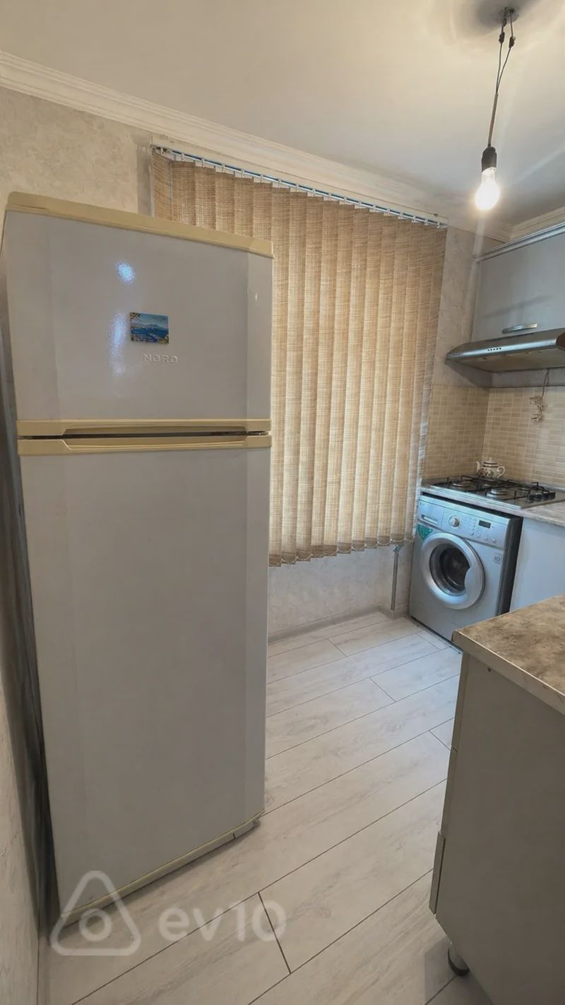 For rent: 2-room apartment (old building), 50 m² — Mənzil, Bakı (6)