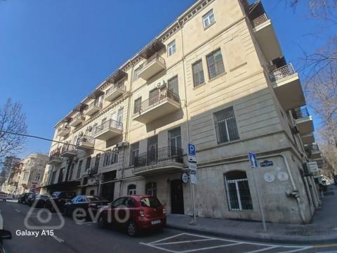 4 otaqlı mənzil, 130 m², Balababa Mecidov kucesi — Baku