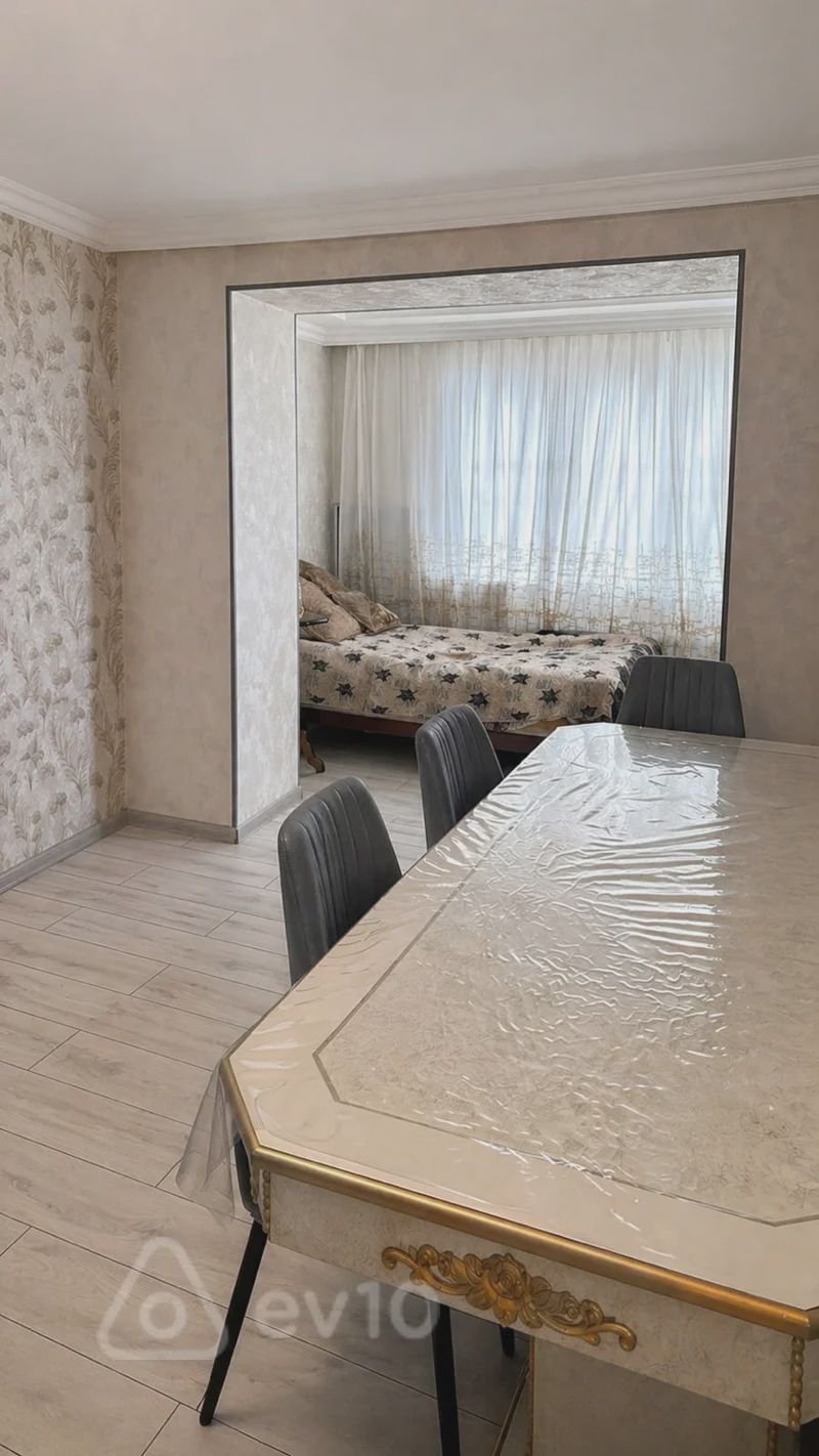 For rent: 2-room apartment (old building), 50 m² — Mənzil, Bakı (2)