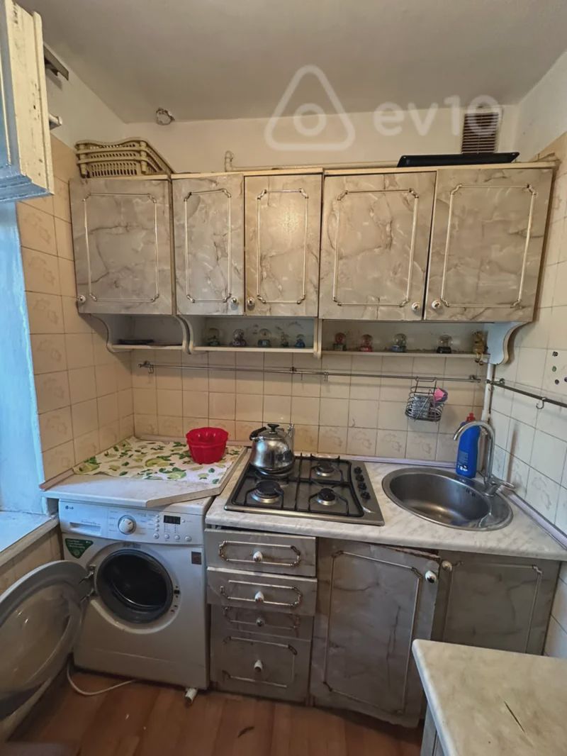 For rent: 2-room apartment (old building), 60 m² — Mənzil, Bakı (8)