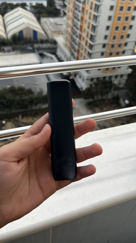 Elektron siqaret (vape) cihazı – qara rəng - Kompakt və yüngül — Баку