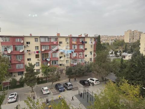 Satılır 3 otaqlı köhnə tikili 70 m², Xalqlar Dostluğu metrosu, Nizami rayonu — Baku