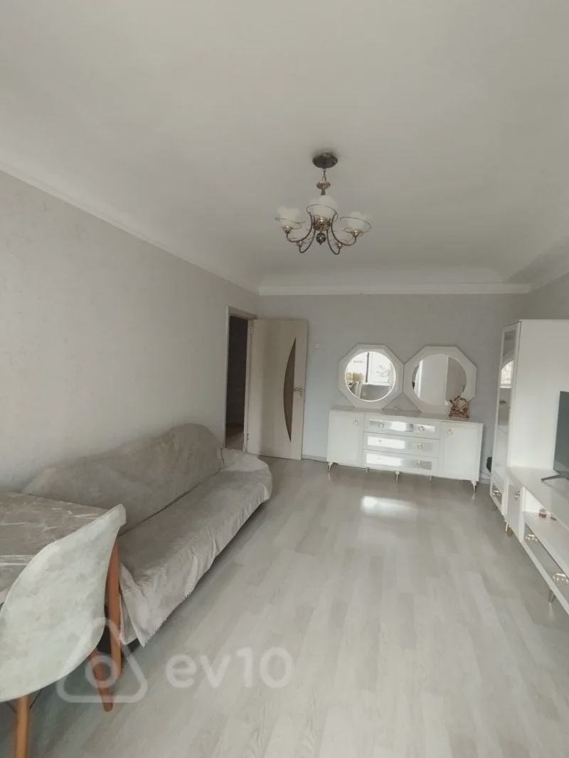 For sale: 3-room apartment (old building), 75 m² — Mənzil, Sumqayıt