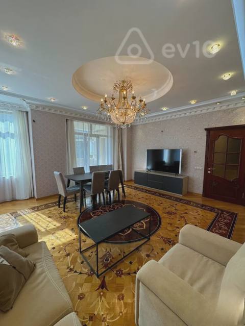 3 otaqlı mənzil, 110 m², Elimlər Akademiyasi — kirayə — Баку