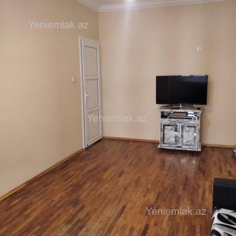 Satılır 3 otaqlı Bina evi menzil (Köhnə tikili), 80 m², Xətai rayonu — Baku