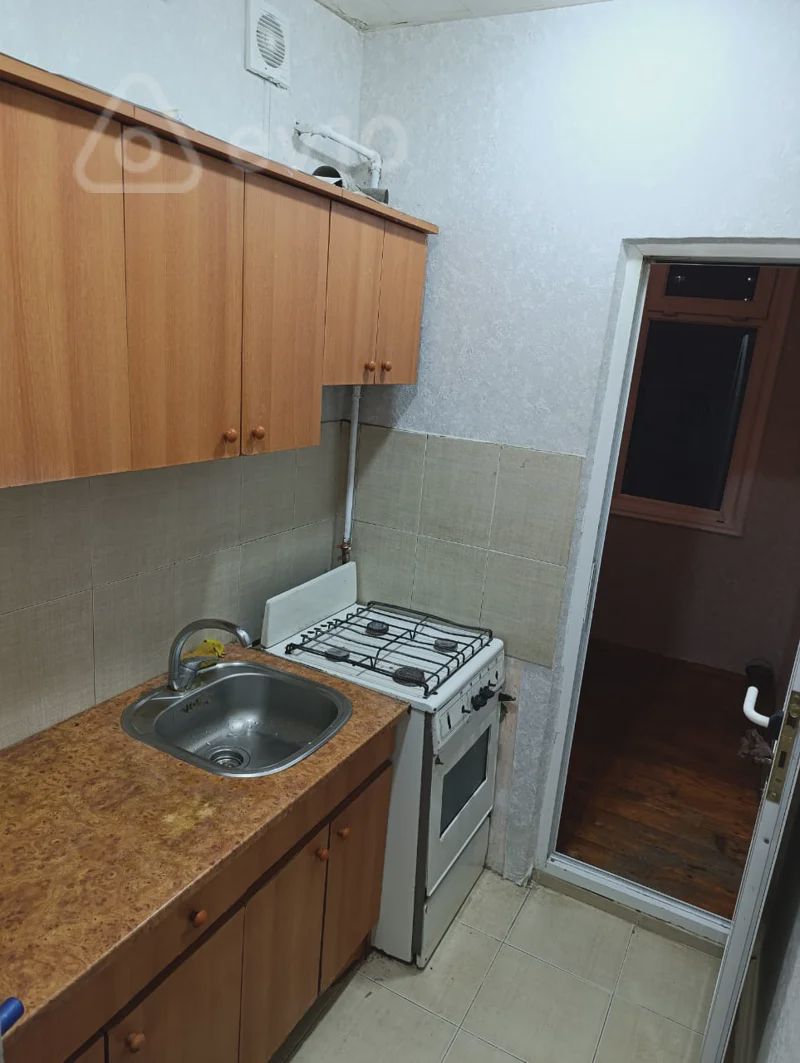 For sale: 2-room apartment (old building), 35 m² — Mənzil, Bakı (8)