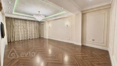 4 otaqlı mənzil, 172 m², 28may metrosunun yaxınlığı — Bakı
