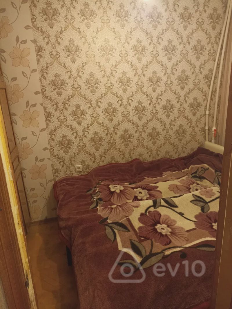 For rent: 2-room apartment (old building), 41 m² — Mənzil, Bakı (3)