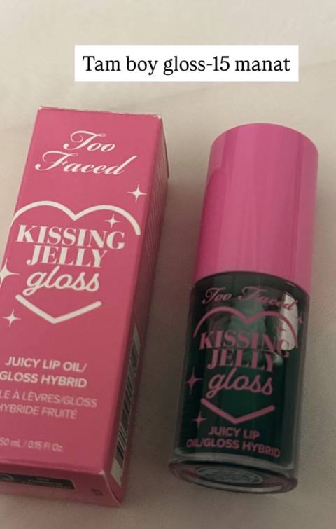 Too Faced Kissing Jelly Gloss – Juicy Lip Oil/Gloss Hybrid - Tam boy — 15 ₼ · Баку · Makiyaj Too Faced Kissing Jelly Gloss – Juicy Lip Oil/Gloss Hybrid - Tam boy — Баку