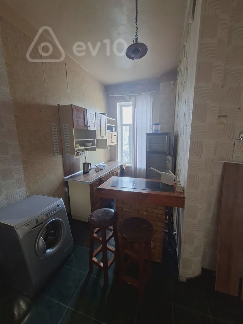For sale: 1-room apartment (old building), 32 m² — Mənzil, Bakı (2)