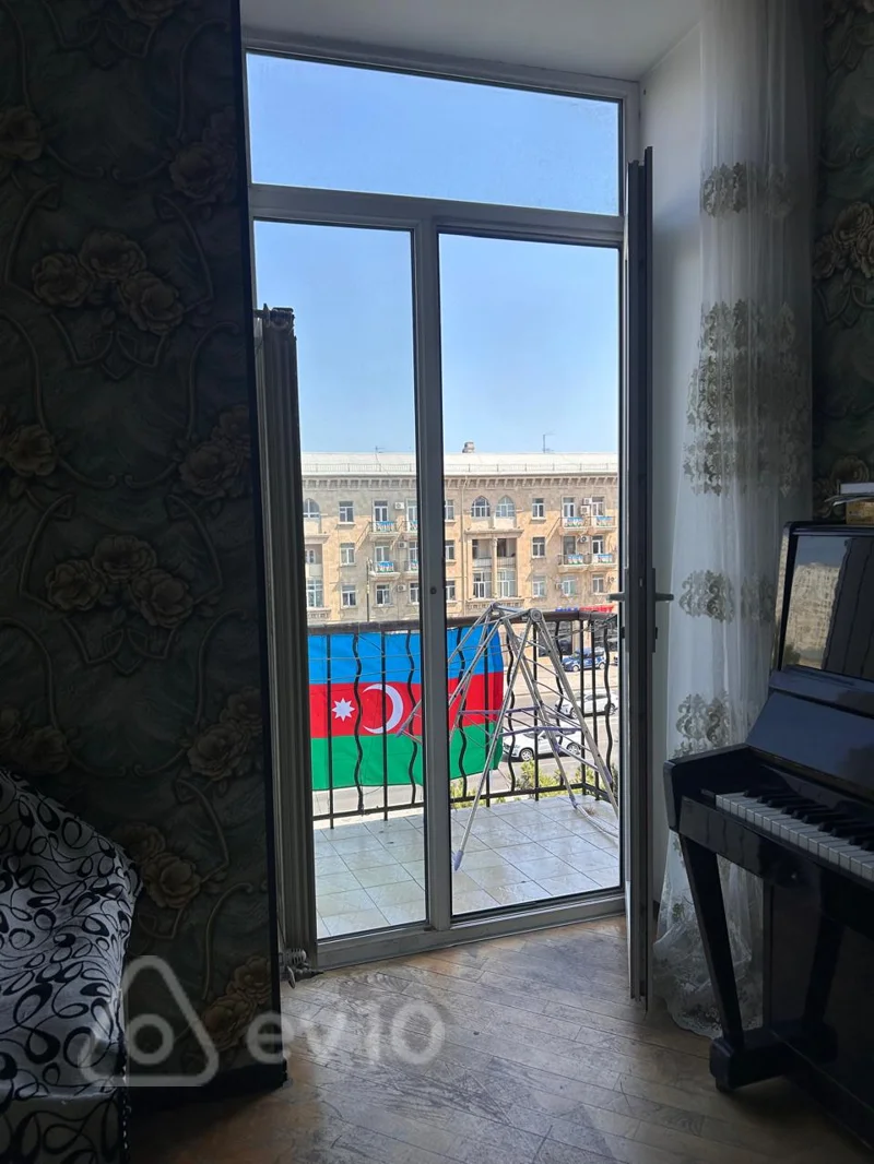 For sale: 3-room apartment (old building), 80 m² — Mənzil, Bakı (5)