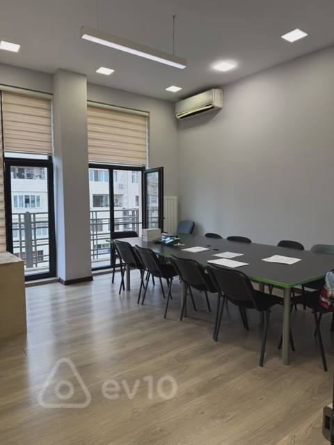 Obyekt, 210 m², 28 MAY — kirayə — Кыймылсыз мүлк
