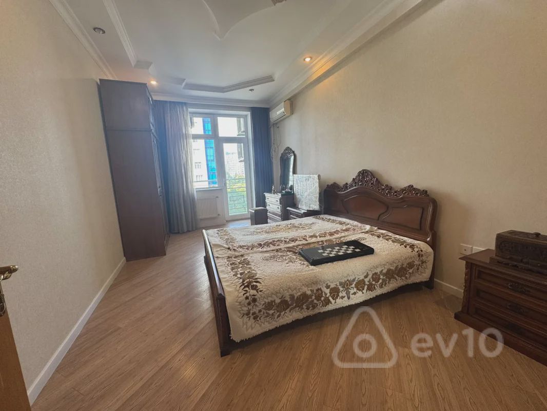 For sale: 4-room apartment (new building), 180 m² — Mənzil, Bakı (8)