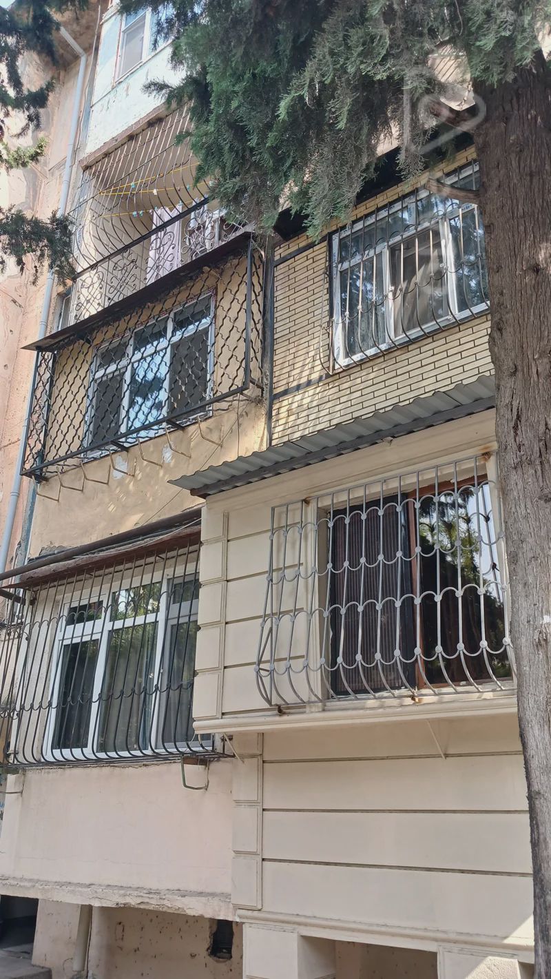 For sale: 2-room apartment (old building), 65 m² — Mənzil, Bakı (6)