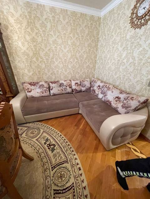 Künc divan, İşlənmiş — Баку