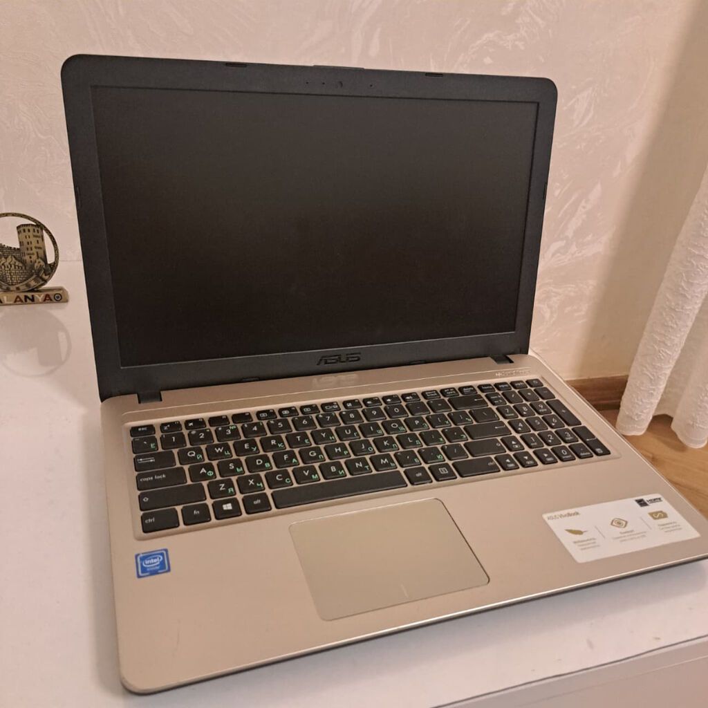 İşlənmiş kompyuterdir. Alış-satışla məşğul olanlar əlaqə saxlaya — Asus, Bakı