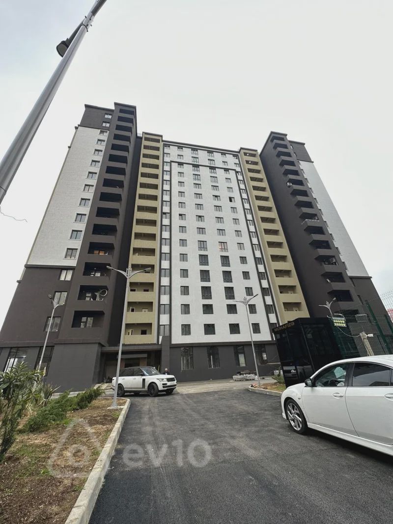 Satılık 3 odalı daire (yeni bina), 135 m² — Mənzil, Bakı