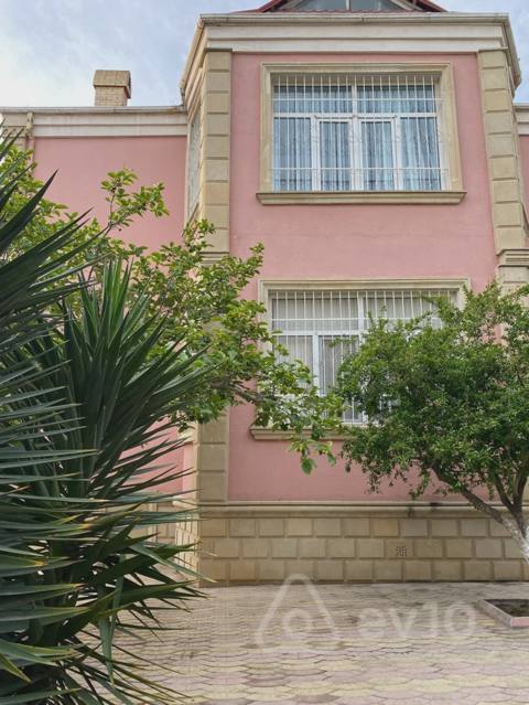 8 otaqlı həyət evi, 300 m², Sahib Hummmətov — Баку