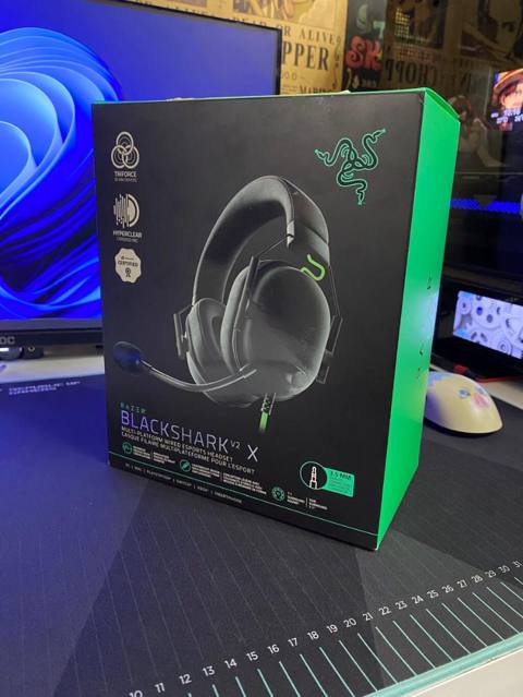 İşlənmiş Simli Qulaqcıqlar, Razer, rəng - Qara — 75 ₼ · Bakı · Qulaqcıqlar İşlənmiş Simli Qulaqcıqlar, Razer, rəng - Qara — Bakı