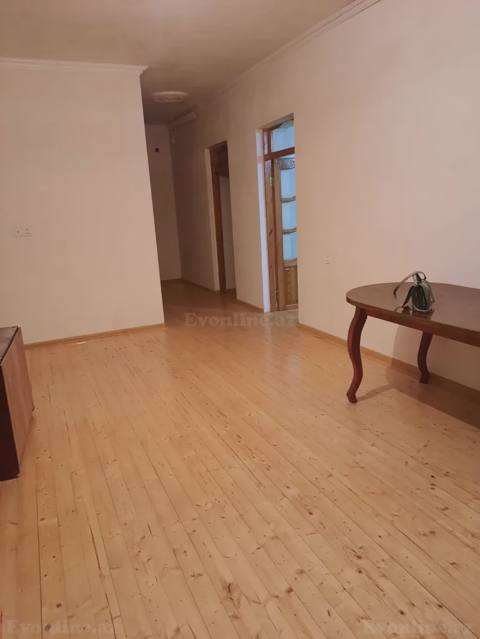 2 otaqlı həyət evi satılır — Xırdalan — 100 000 ₼ · Khirdalan · Ev, villa 2 otaqlı həyət evi satılır — Xırdalan — Khirdalan