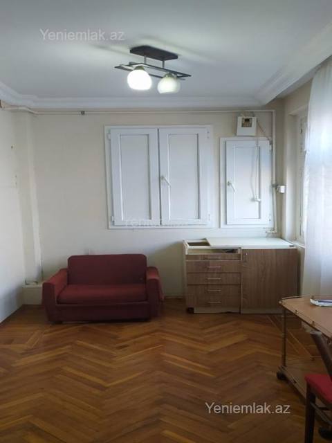 Kirayə 4 otaqlı Bina evi menzil (Köhnə tikili), 100 m², Nəsimi rayonu — Баку