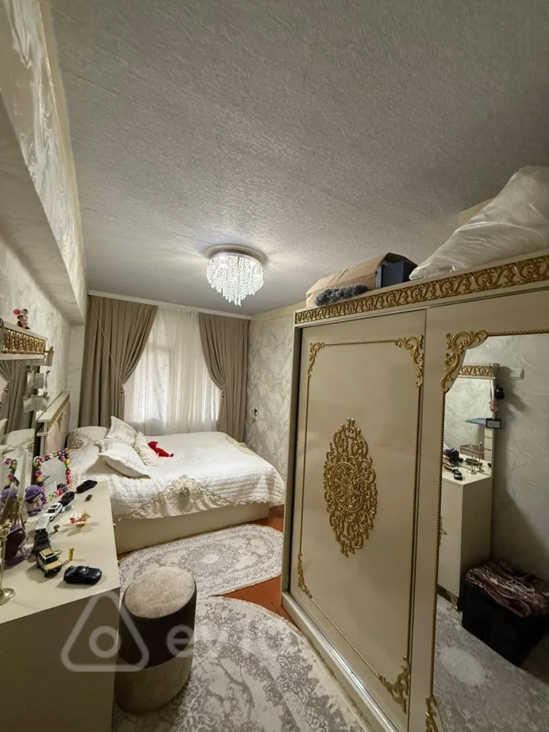 For sale: 3-room apartment (old building), 103 m² — Mənzil, Bakı (6)