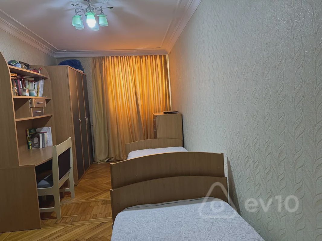 For rent: 3-room apartment (old building), 90 m² — Mənzil, Bakı (11)