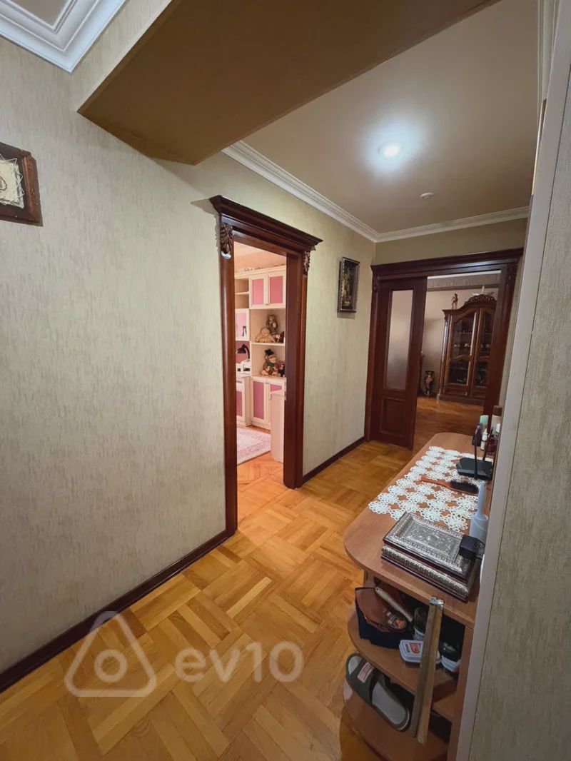 For sale: 3-room apartment (old building), 90 m² — Mənzil, Bakı (5)