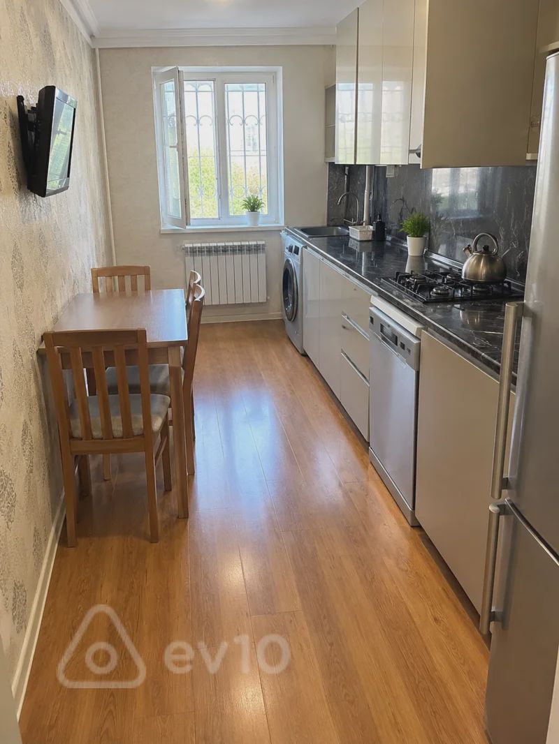 Satılık 3 odalı daire (eski bina), 70 m² — Mənzil, Bakı (4)