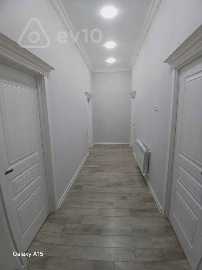 For sale: 4-room apartment (old building), 130 m² — Mənzil, Bakı (7)