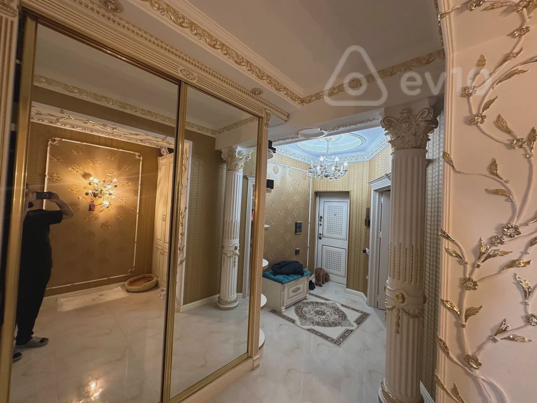 For sale: 3-room apartment (new building), 128 m² — Mənzil, Bakı