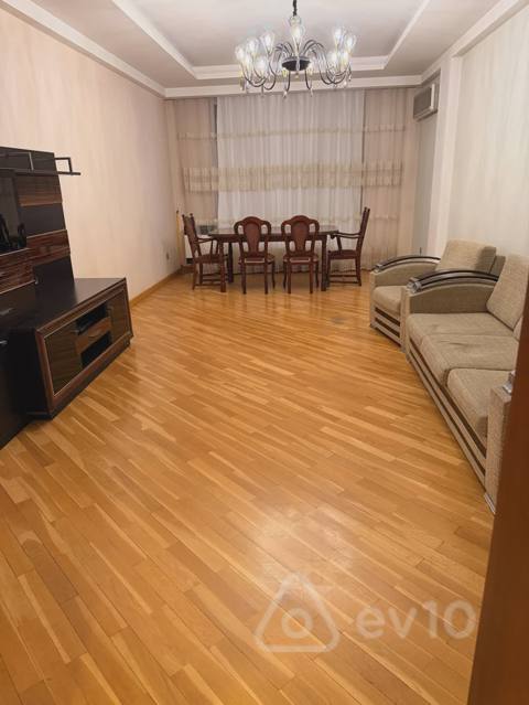 3 otaqlı mənzil, 135 m², Bakı, Mətbuat prospekti — kirayə — Баку