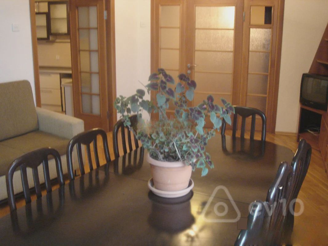 For sale: 4-room apartment (old building), 105 m² — Mənzil, Bakı (7)