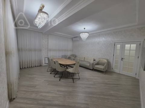 3 otaqlı mənzil, 140 m², Cahangir Zeynalov küçəsi, Çanaqqala restoranının yanı — kirayə — Bakı