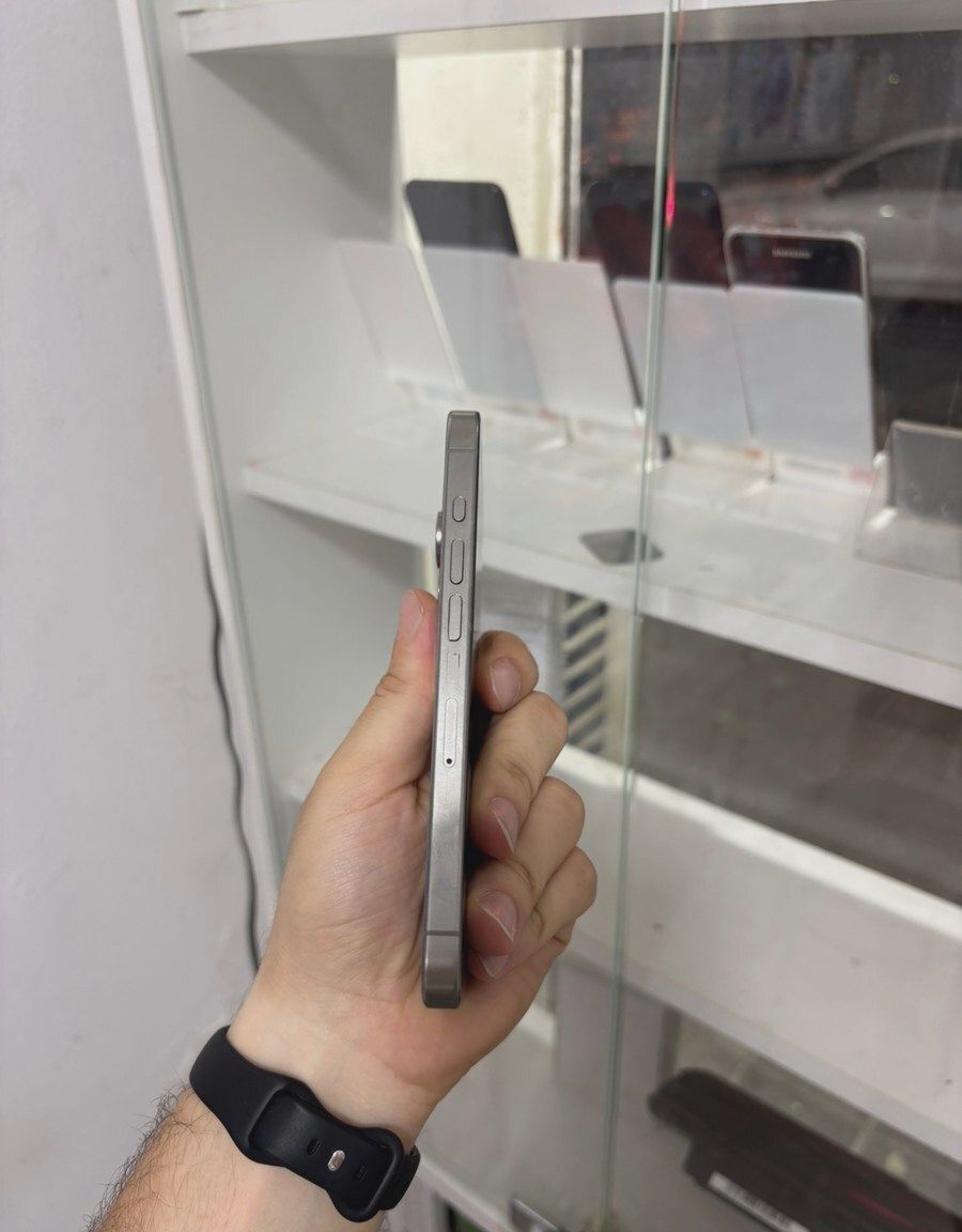Apple iPhone 15 Pro, 8 GB — Smartfonlar (3)