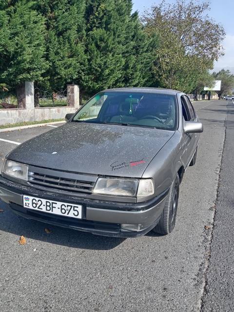 Opel Vectra: 1.6 l 1992 il 2000 km Sedan — Gakh