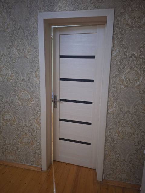 Qonaq otağı üçün İşlənmiş Otaq qapısı 80x205 sm Plintus ilə, Zəmanətsiz, Ünvandan götürmə — 90 ₼ · Хырдалан · Pəncərələr, qapılar, balkonlar Qonaq otağı üçün İşlənmiş Otaq qapısı 80x205 sm Plintus ilə, Zəmanətsiz, Ünvandan götürmə — Хырдалан