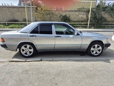Mercedes-Benz 2.3 l 1992 il Sedan — 6 500 ₼ · 1992 · Digah · Avtomobillər Mercedes-Benz 2.3 l 1992 il Sedan — Digah