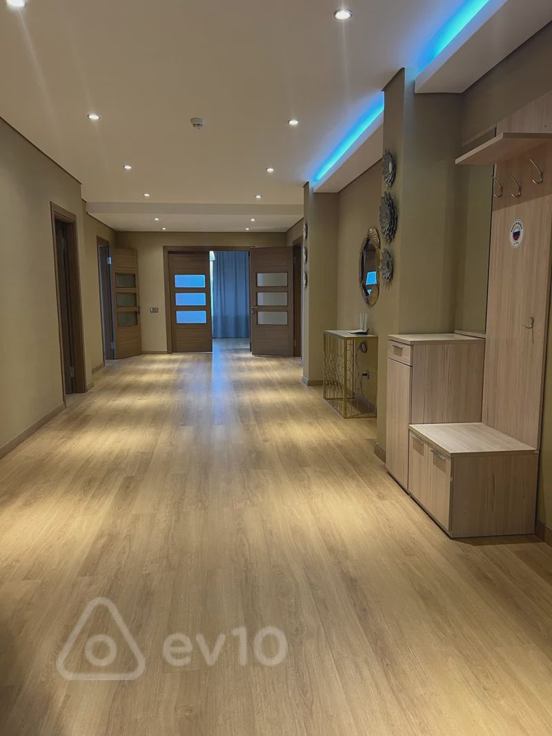 For rent: 4-room apartment (new building), 210 m² — Mənzil, Bakı (11)