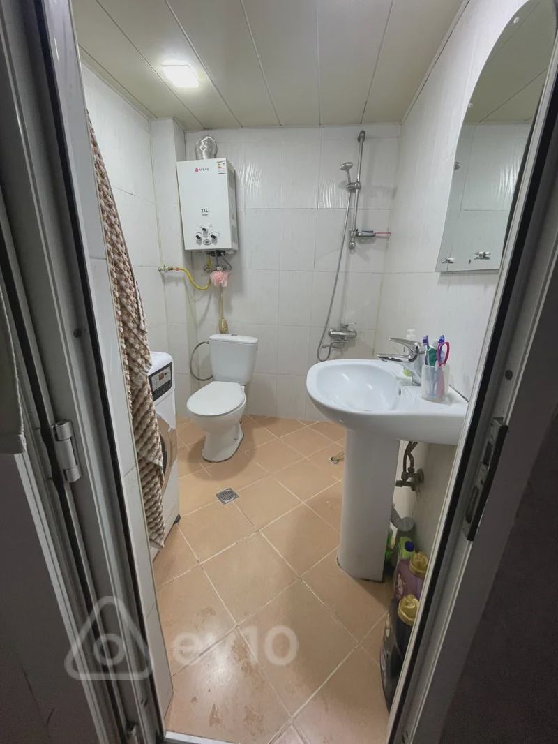 For rent: 2-room apartment (old building), 50 m² — Mənzil, Bakı (11)