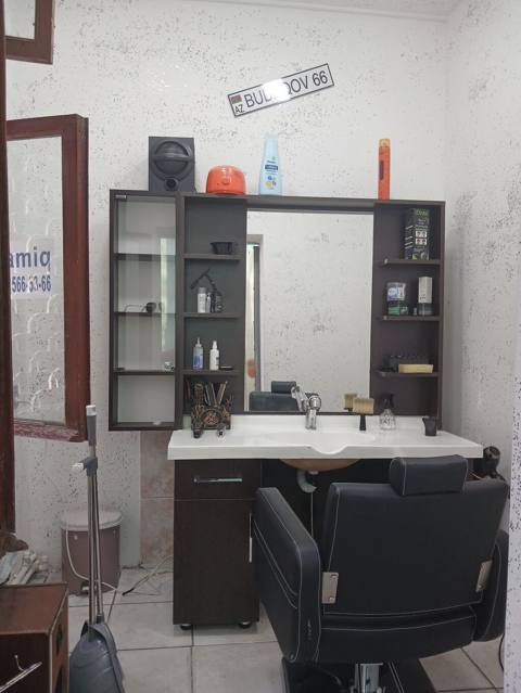 Ünvan biləcəri hərbi hissənin yanı Bərbərxana / kişi salonu üçün tam — 200 ₼ · Баку · Hazır biznes Ünvan biləcəri hərbi hissənin yanı Bərbərxana / kişi salonu üçün tam — Баку